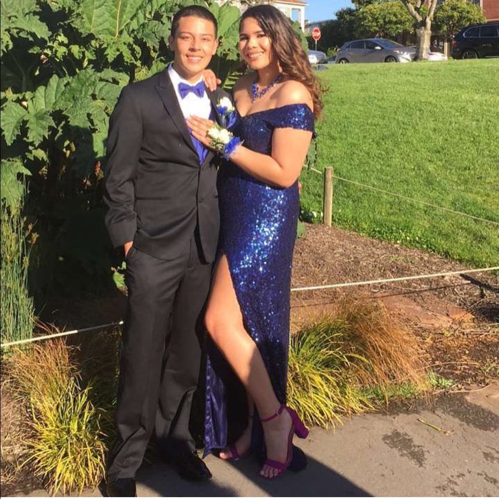 💙✨Primavera Beautiful Navy Blue Gown